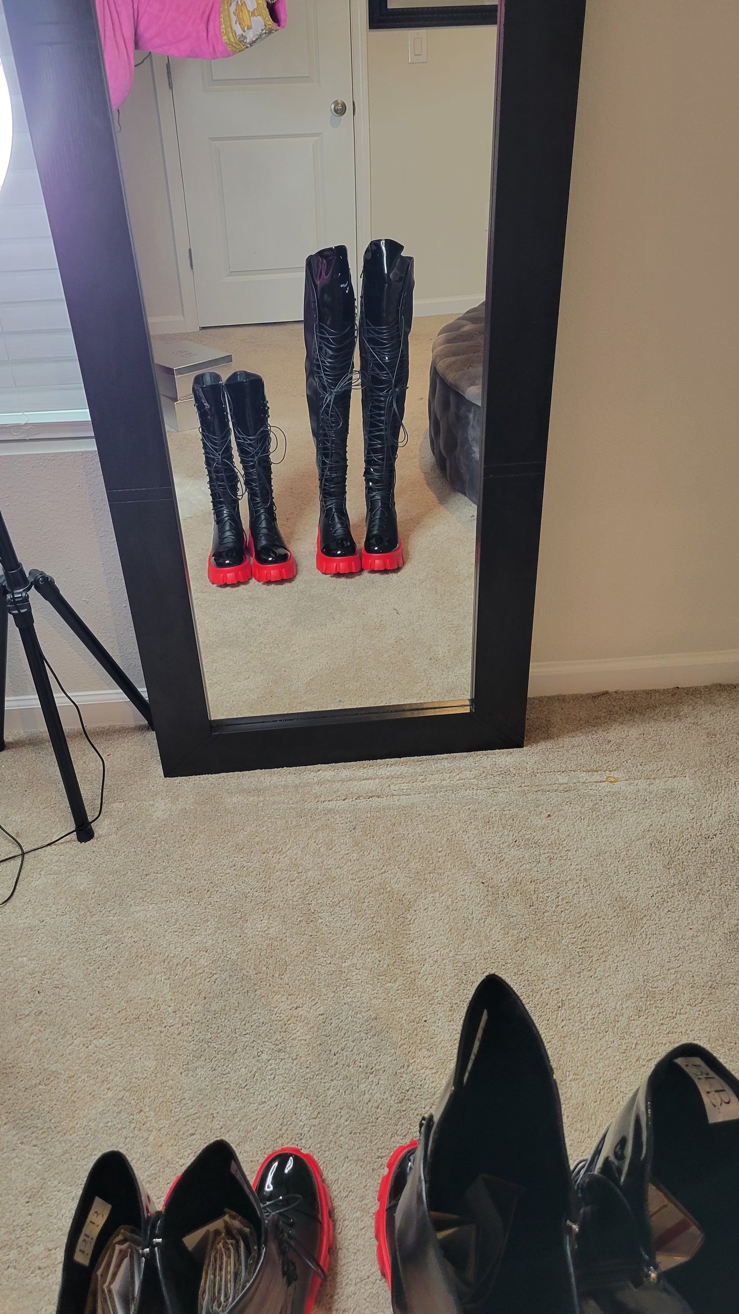 Goth Beauty (Below the knee length)